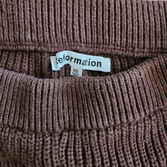 Reformation High Waist Knit Shorts Chocolate Brown - Picture 3 of 3